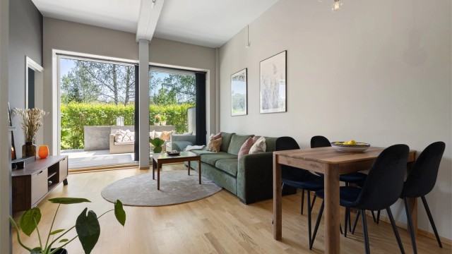 Velkommen til Brekkeveien 19 - En moderne 2-roms med en herlig markterrasse