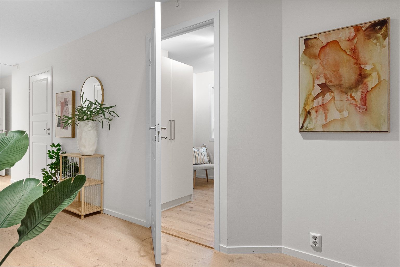 - Varmekabler i alle gulv foruten om soverommene og toalettrom -