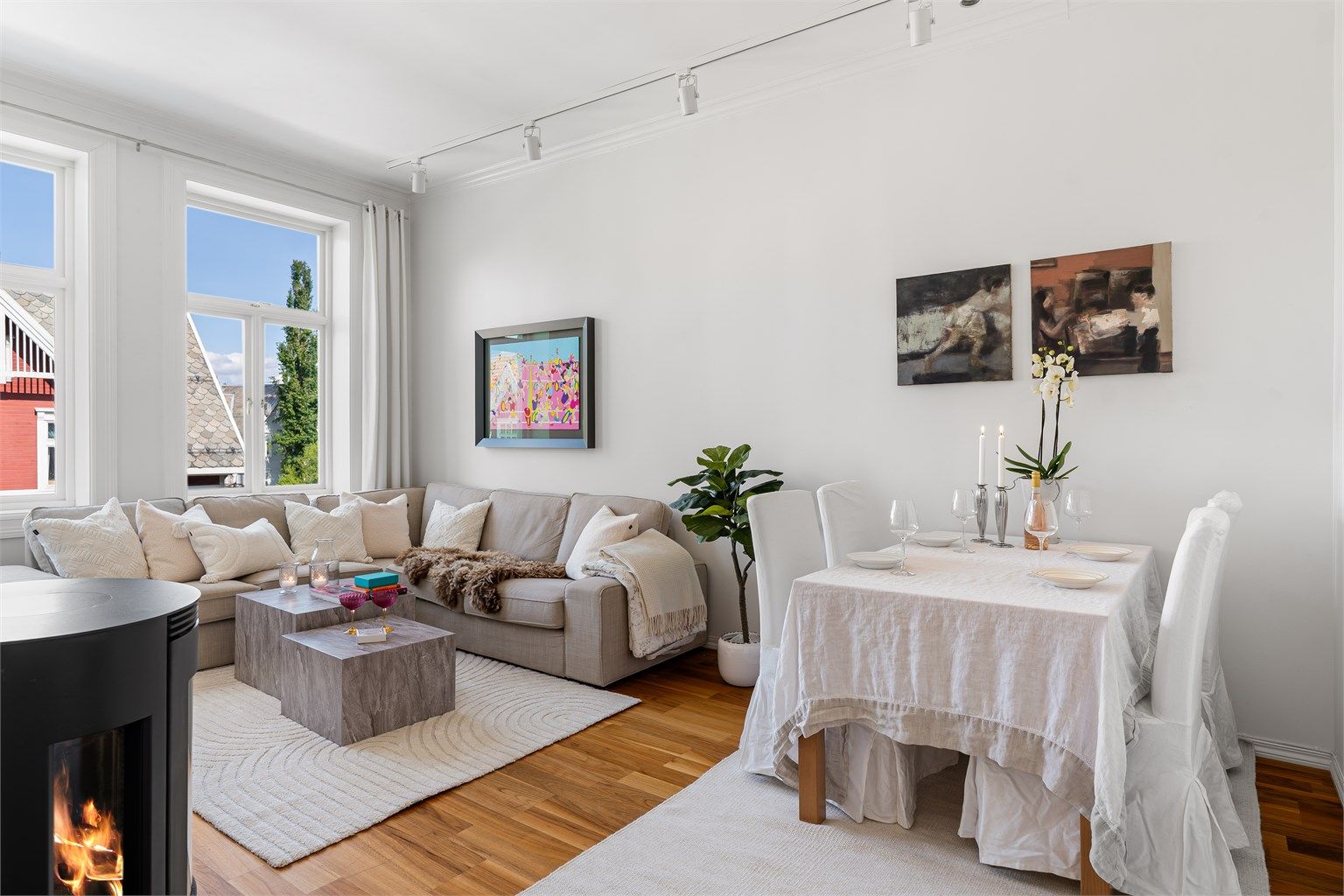 Velkommen til Neufeldts gate 1 - En lekker andelsleilighet med høy himling i en ærverdig bygård.