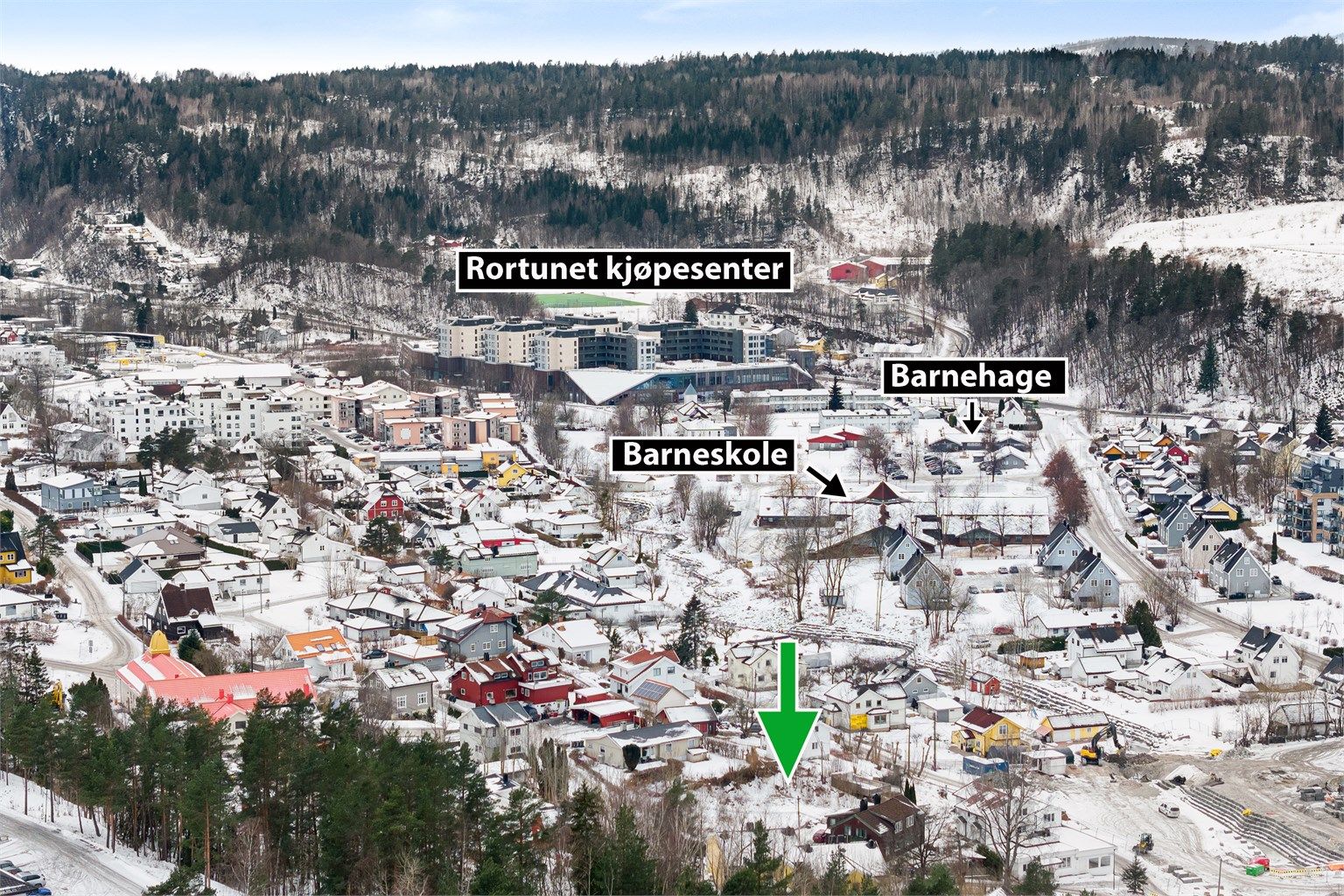 Kort vei til kjøpesenter og skoler 