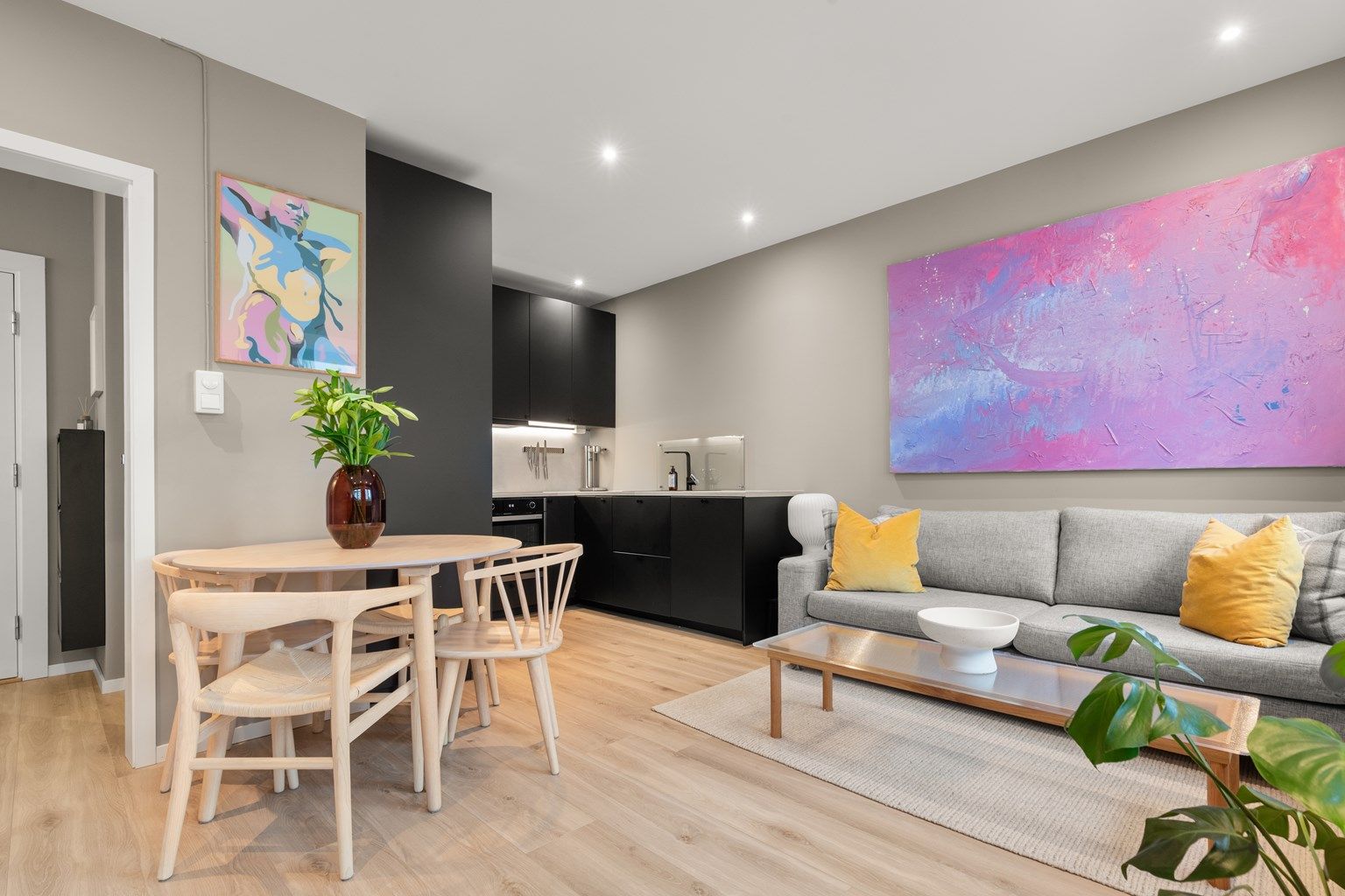 Krogsveen v/Simen Istre Grevskott har gleden av å presentere Monrads gate 17B. 