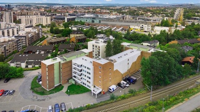 Fra leiligheten er det kort gangavstand til Handelshøyskolen BI.