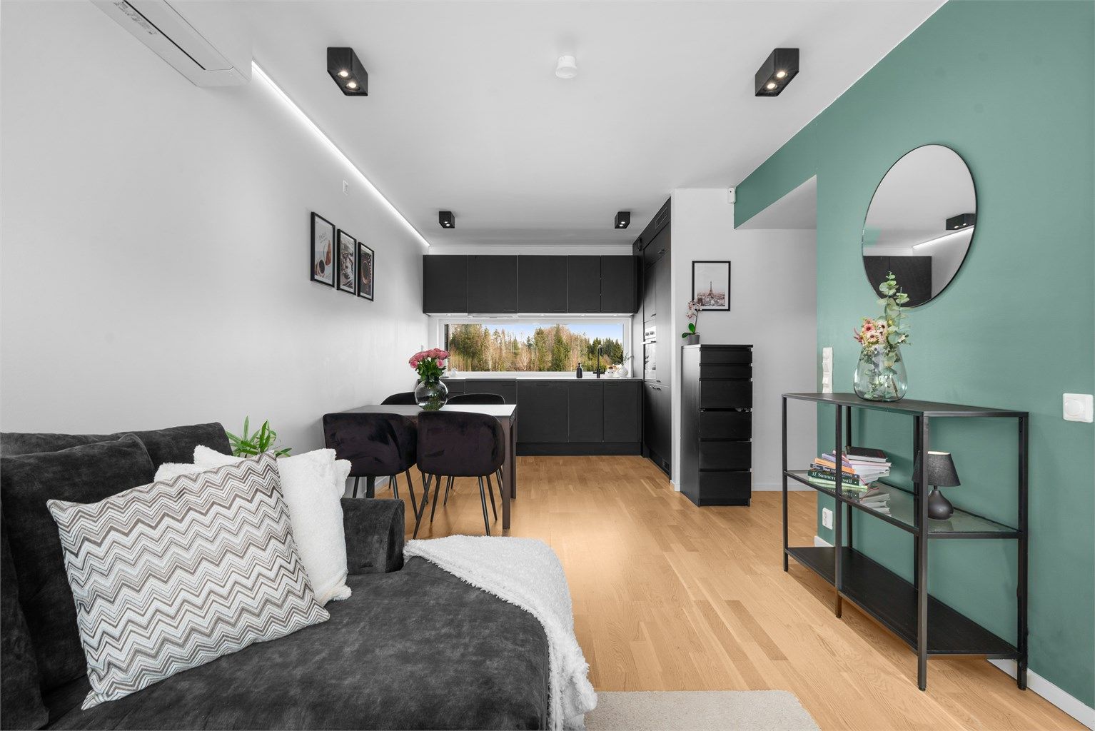 Krogsveen v/ Emilio de Paoli Dunne | Hjeramoen 24G