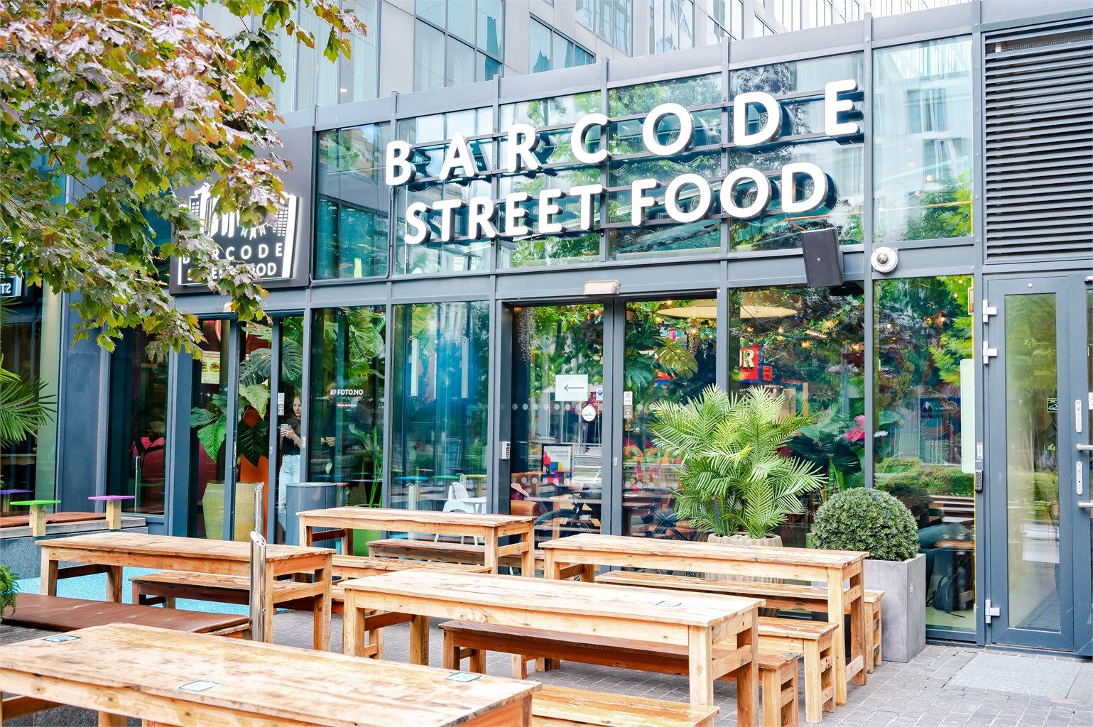 Bjørvika og Barcode ligger også innenfor gangavstand med et bredt utvalg av servicefasiliteter, som populære kaféer og restauranter.