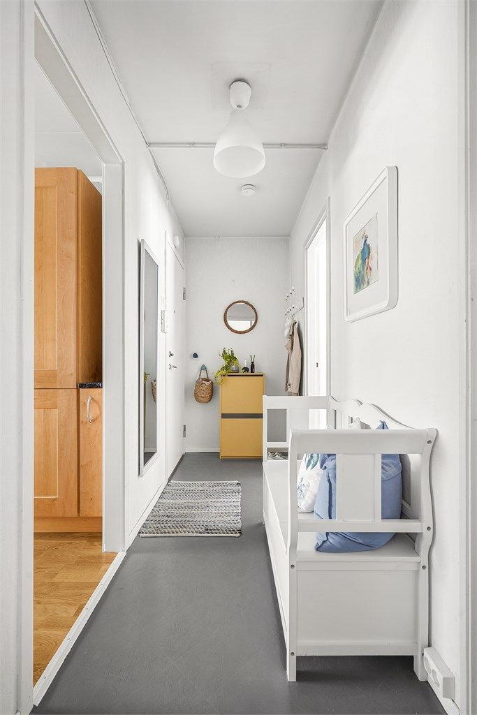 Den nye entredøren fra 2024 er både brann- og lydklassifisert for økt trygghet.