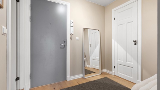 I tillegg disponerer leiligheten en ekstern bod på 2 m² i 3. etasje.