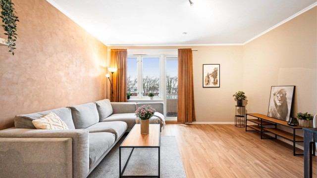 Vinduer med 3-lags isolerglass fra 2018 sikrer godt med dagslys og er energieffektive.