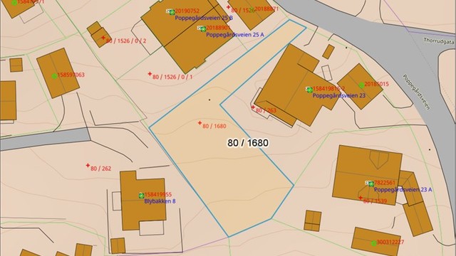 Flott tomt på 605 kvm i et veletablert og rolig boligområde