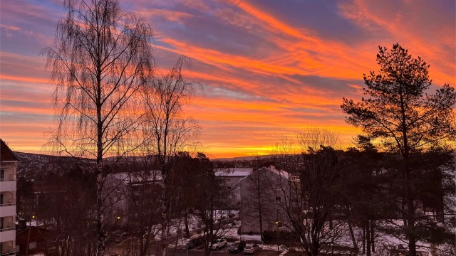 Fra soveromet har du nydelig soloppgang - privat bilde