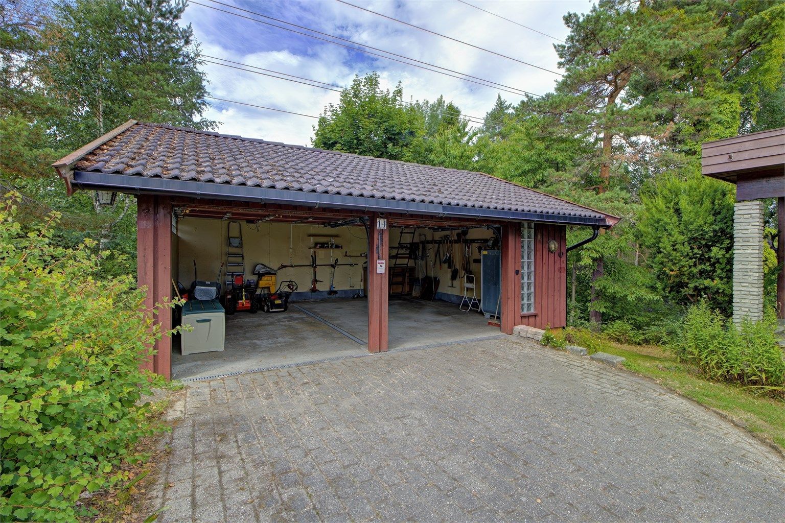 Dobbeltgarasje
