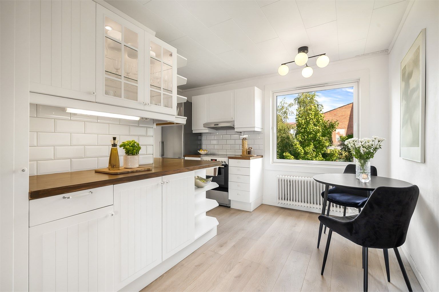 Velkommen til Traverveien 26 - presentert av Hanne Pettersen i Krogsveen - Foto: Lasse lerdahl