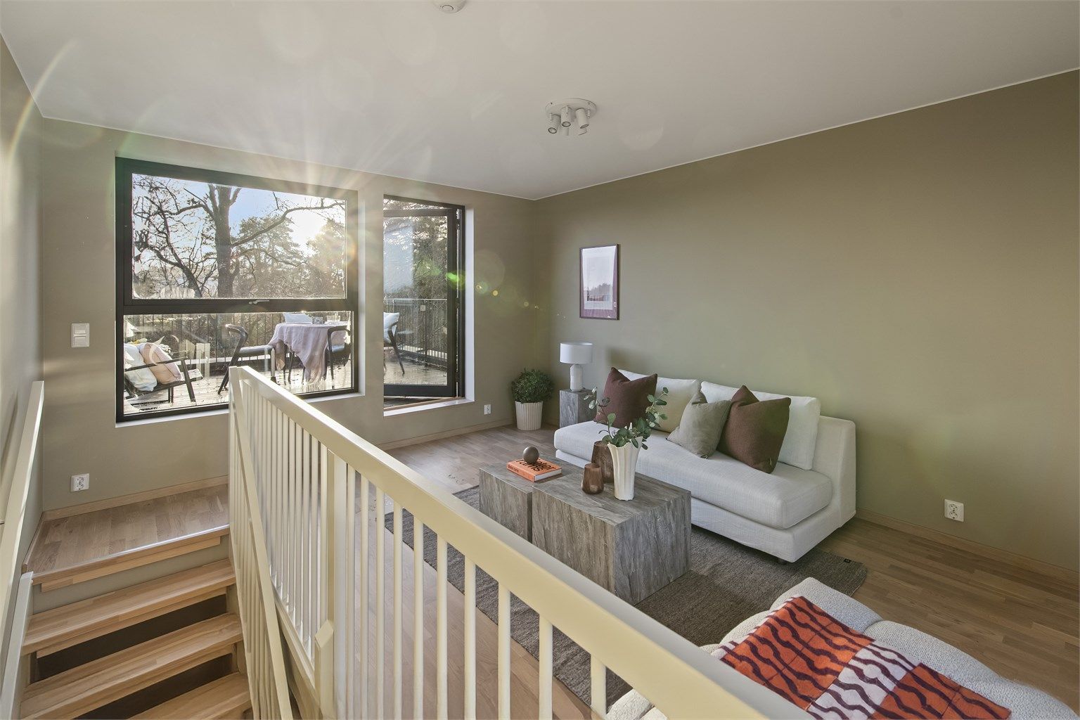 I 3.etasje har du en flott stue med utgang til terrasse.