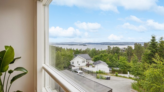 Vakker utsikt mot Oslofjorden, og hele veien inn til Oslo by.