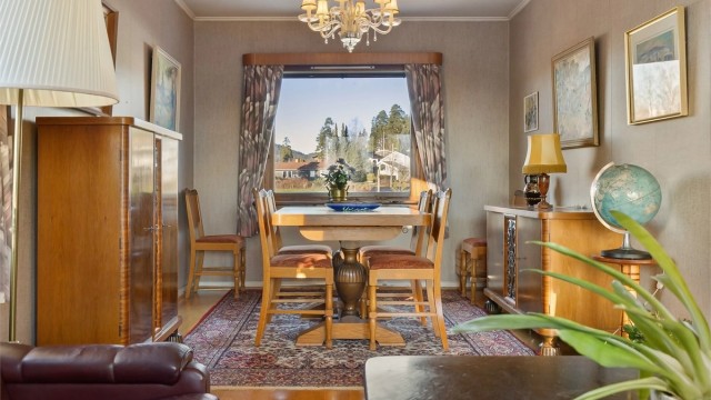 Eiendomsmegler Cecilie Muri har gleden av å ønske deg hjertelig velkommen til Elgefaret 46. Foto: Dario Polverari / Zovenfra