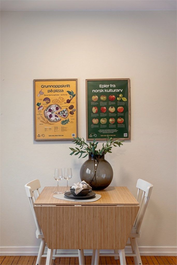 Spiseplassen er et lyst og trivelig sted for måltider.