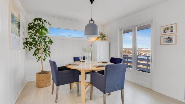 Gode måltider og noe å hvile blikket på er en god kombinasjon.