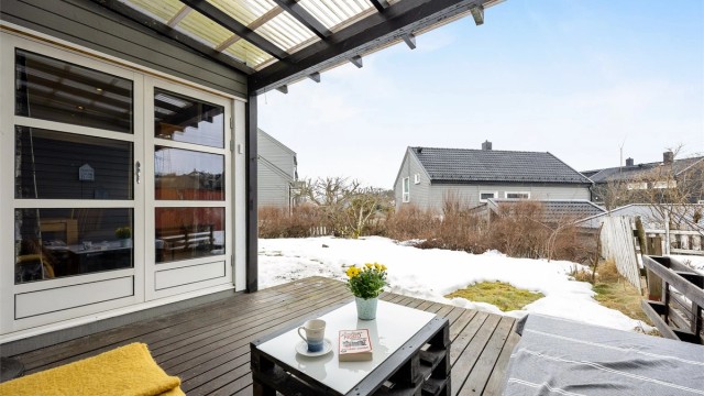 Her er det god plass til en hyggelig sittegruppe.