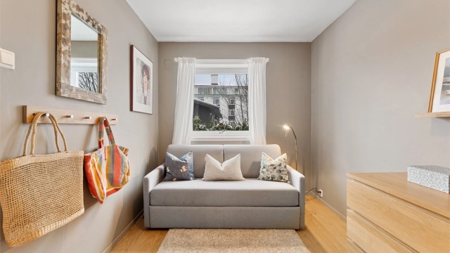 Et soverom som kan benyttes som gjesterom, kontor eller TV-stue.