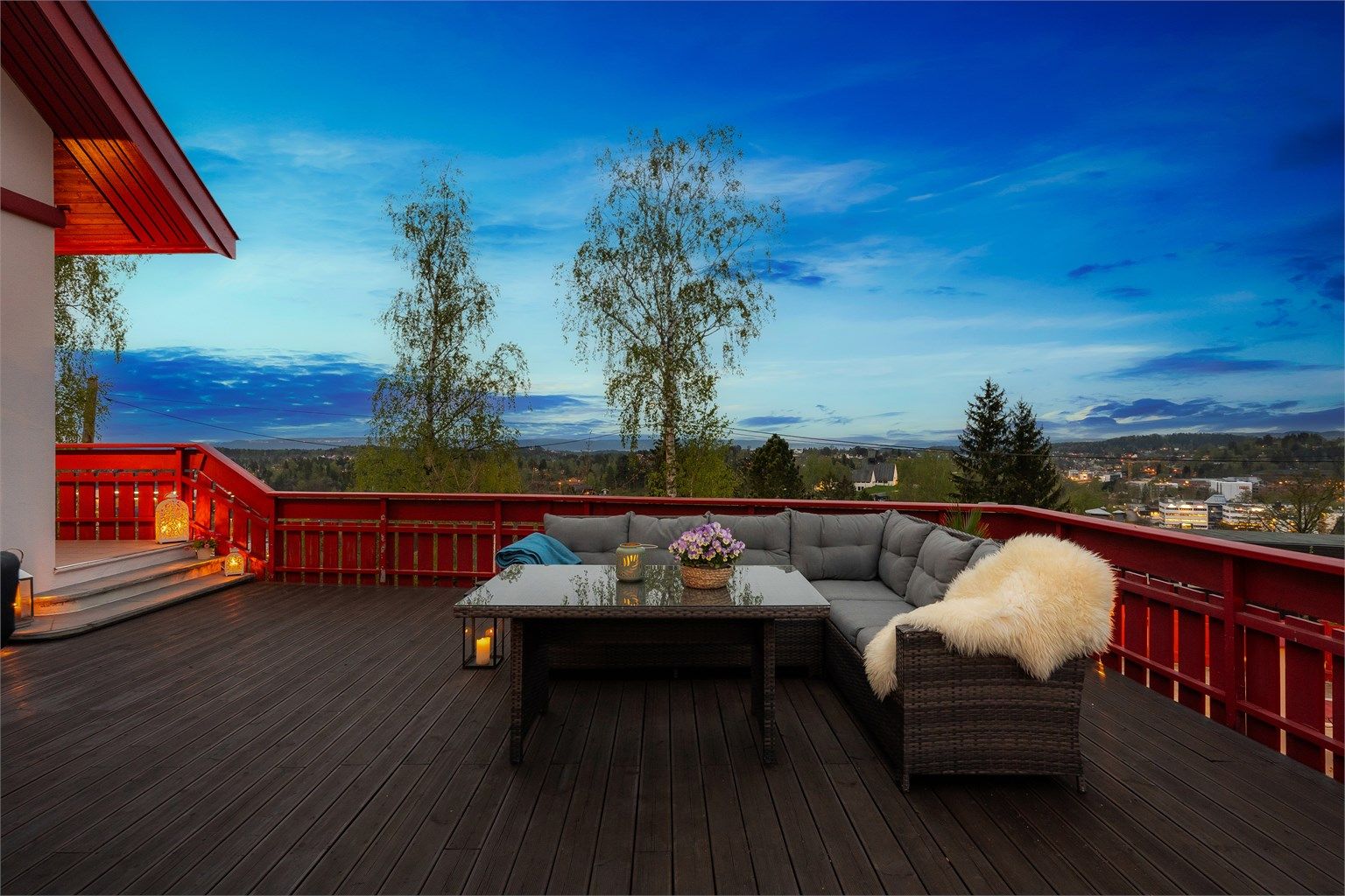 Boligen kan by på meget flotte uteområder, gode solforhold og nydelig utsikt