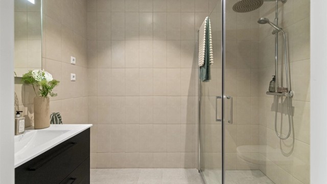 Bad i soveromsetasjen