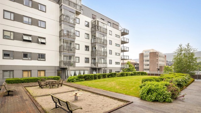 Leiligheten har en svært sentral beliggenhet i Drammen sentrum med kort vei til "alt". Foto: Stine Prøitz Jørgensen