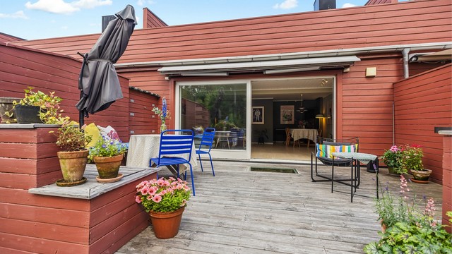 Yttervegger ble etterisolert og fikk ny kledning i 2019.
