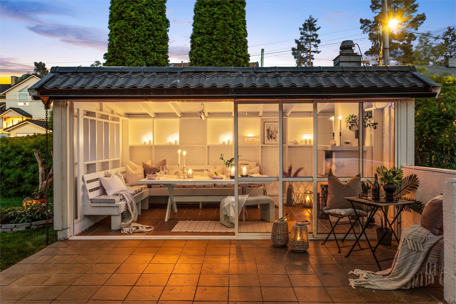 Stemningsbilde fra den idylliske hagestuen