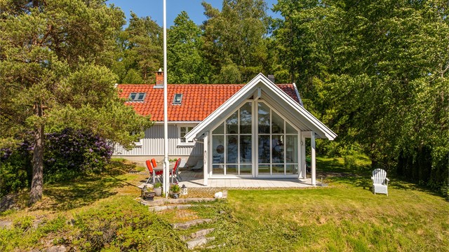 Flere utvidelser ble utført omkring 2007, blant annet i form av et voluminøst tilbygg mot vest.
