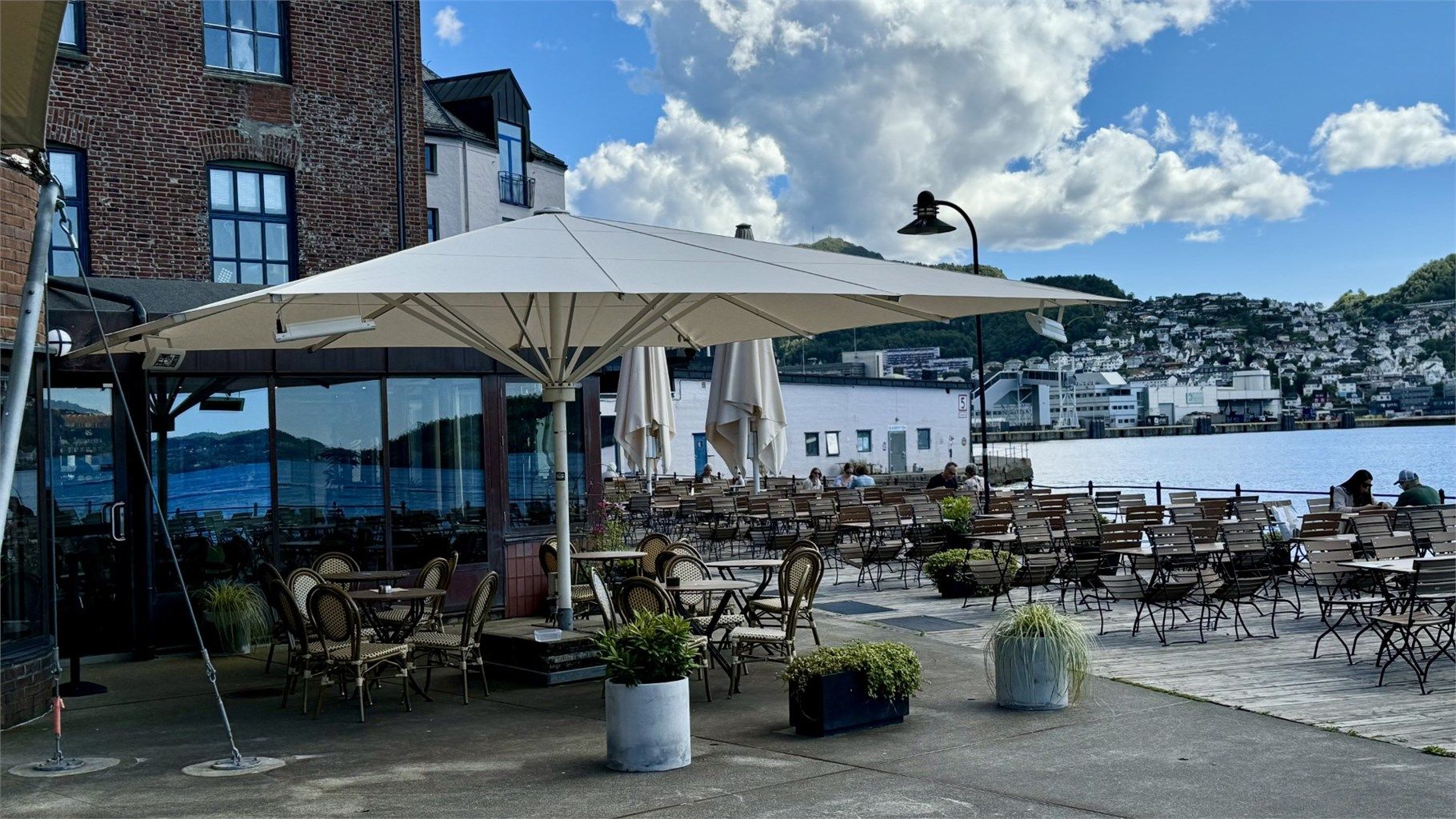 Verfet ligger kun få minutter unna - Et pulserende kultursted i maritime omgivelser