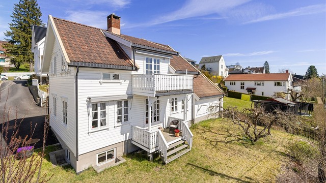 Sjarmerende familiebolig i rolig og barnevennlig gate på Grefsen. Foto: Petter Tanum/Tanum foto