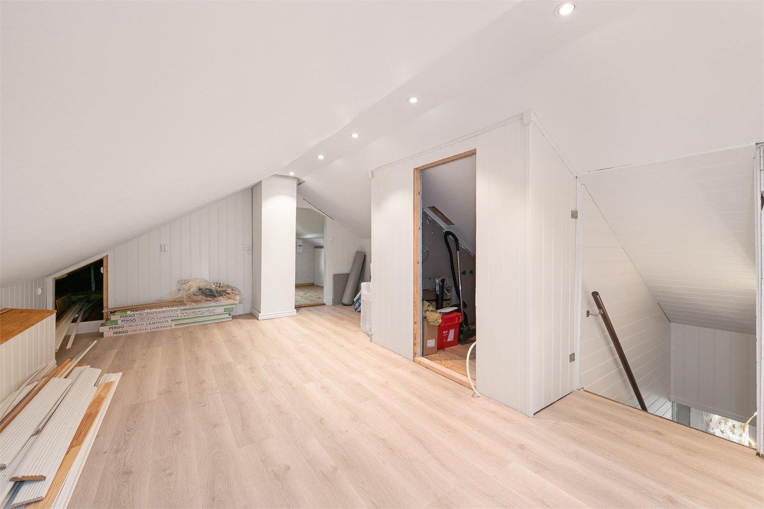 Loftstue 
(ikke byggemeldt og godkjent)