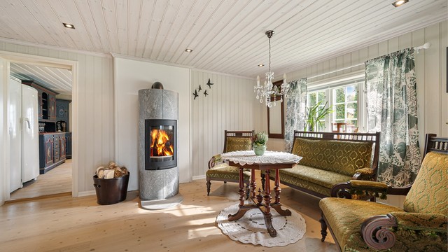 Peisovn med kleberstein som varmer godt