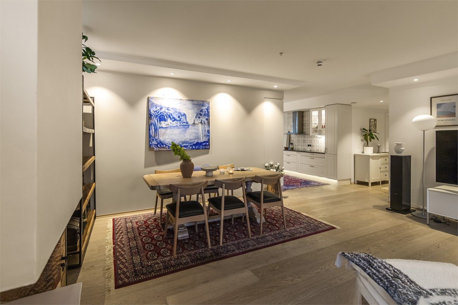 Fin bruk av dimbare downlights som hovedbelysning