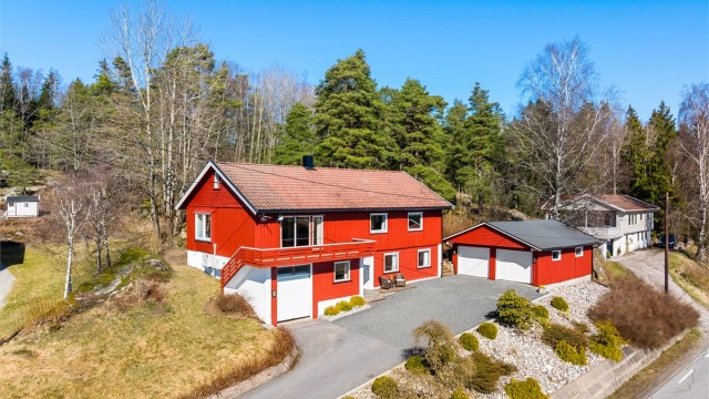 Jelsnesveien 671 presenteres av Kenneth Graarud Olsen i Krogsveen.