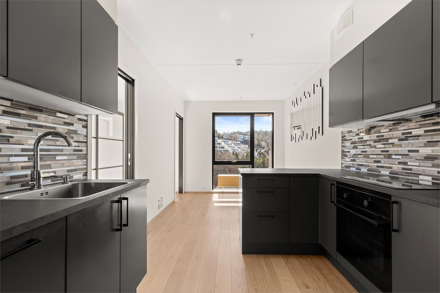 Krogsveen v/Simen Istre Grevskott har gleden av å presentere Arnljot Gellines vei 37A. 