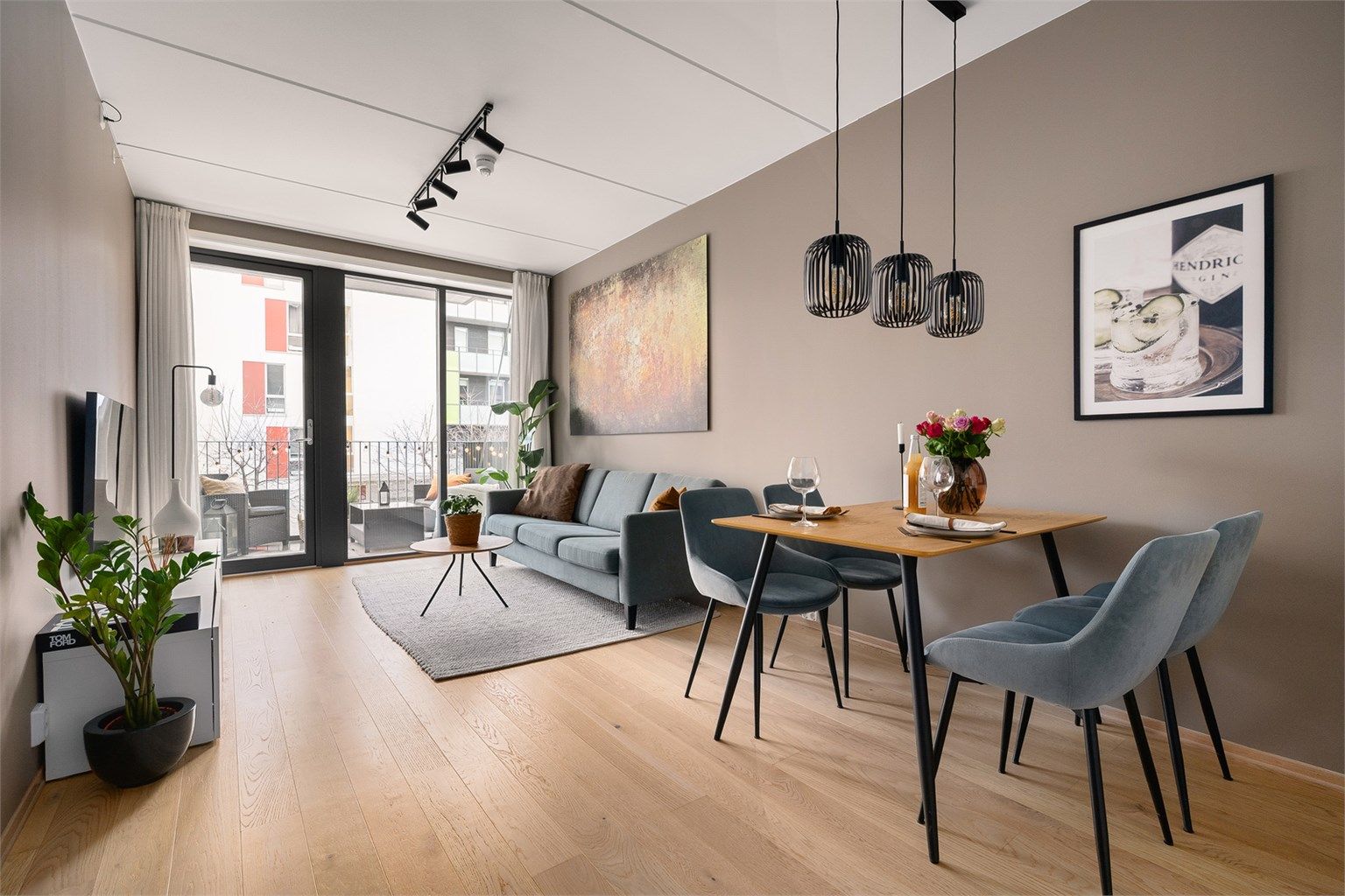 Leiligheten stod ferdig i 2023. Det er ca. 2,5 års gjenværende nybyggaranti.