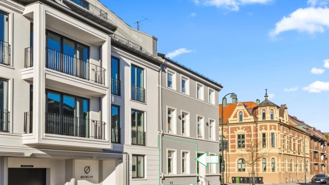 Krogsveen v/Anders R. Skajaa presenterer Østre Strandgate 43!