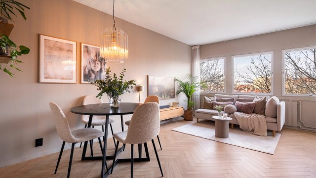 Velkommen til Enerhauggata 1 - Presentert av André Gartland Hoff v/Eiendomsmegler Krogsveen. Foto: Peter Futo.