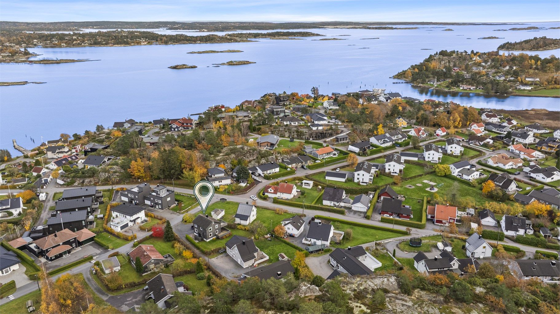 Like ved eiendommen ligger innpasset til Høgenhall turområde, med et mangfold av flotte turstier og utsiktspunkter