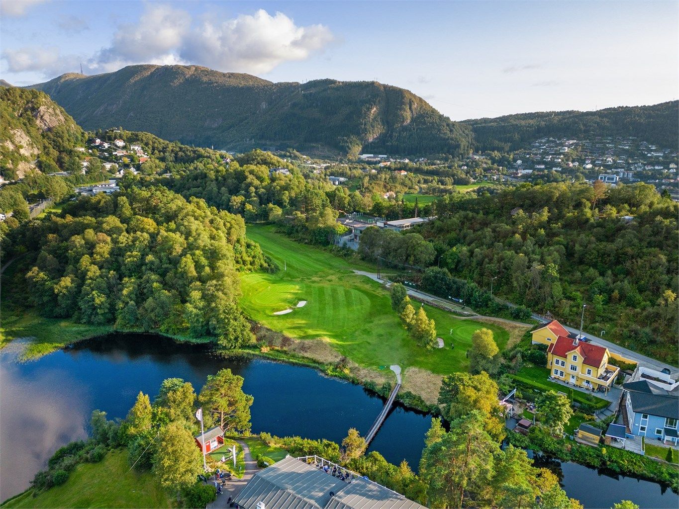 Golfbane på Åstveit