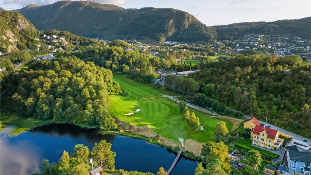 Golfbane på Åstveit