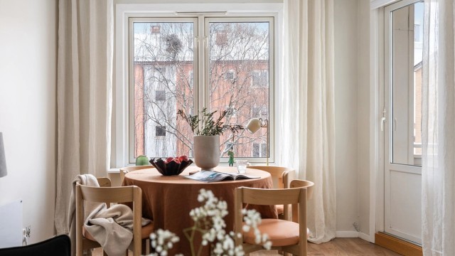 Her er det gode muligheter for å invitere venner og familie på middagsselskaper.