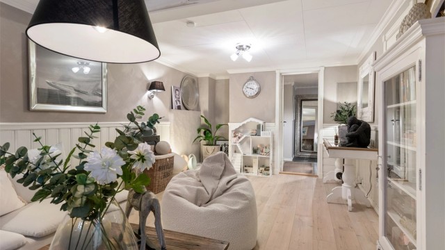 Det er pipe i kjellerstuen med mulighet for å koble til et ildsted