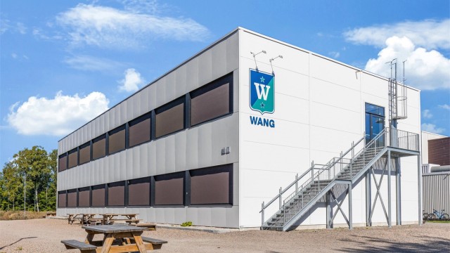 Wang ungdomsskole ligger kun 5 minutter unna utgangsdøren