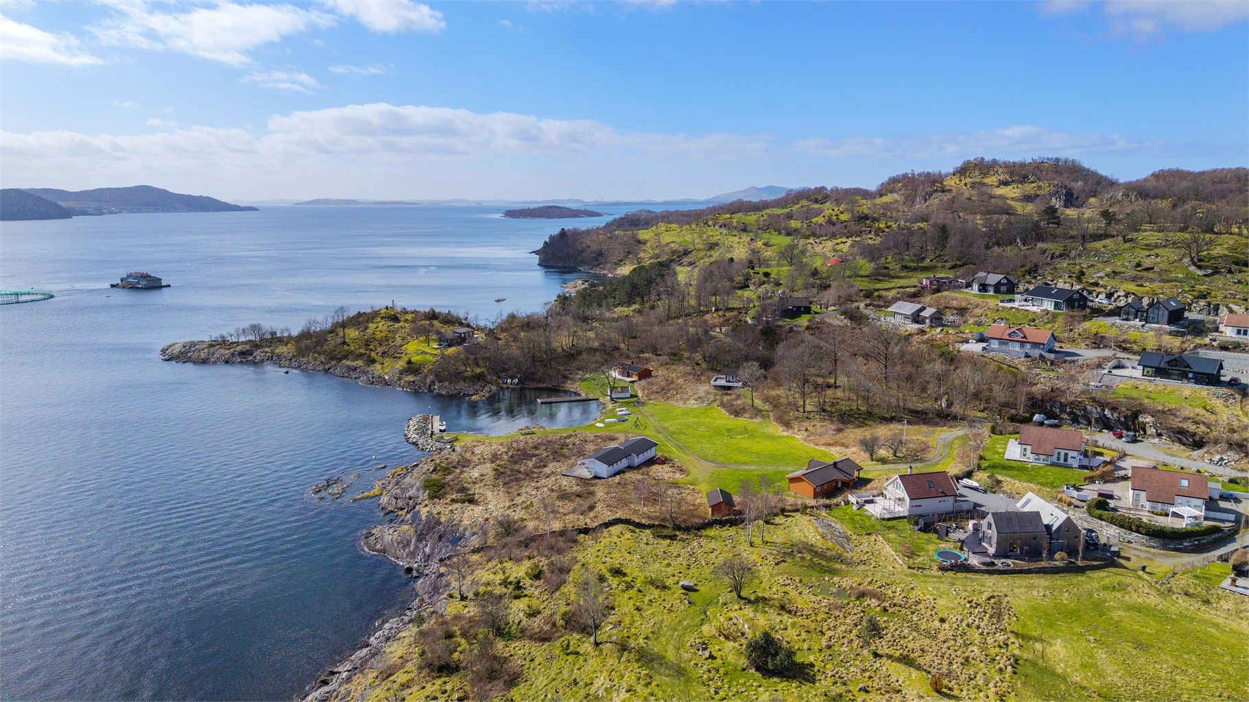 Et helt lite ferieparadis på Fogn, skapt for å samle storfamilien og nytes gjennom generasjoner.