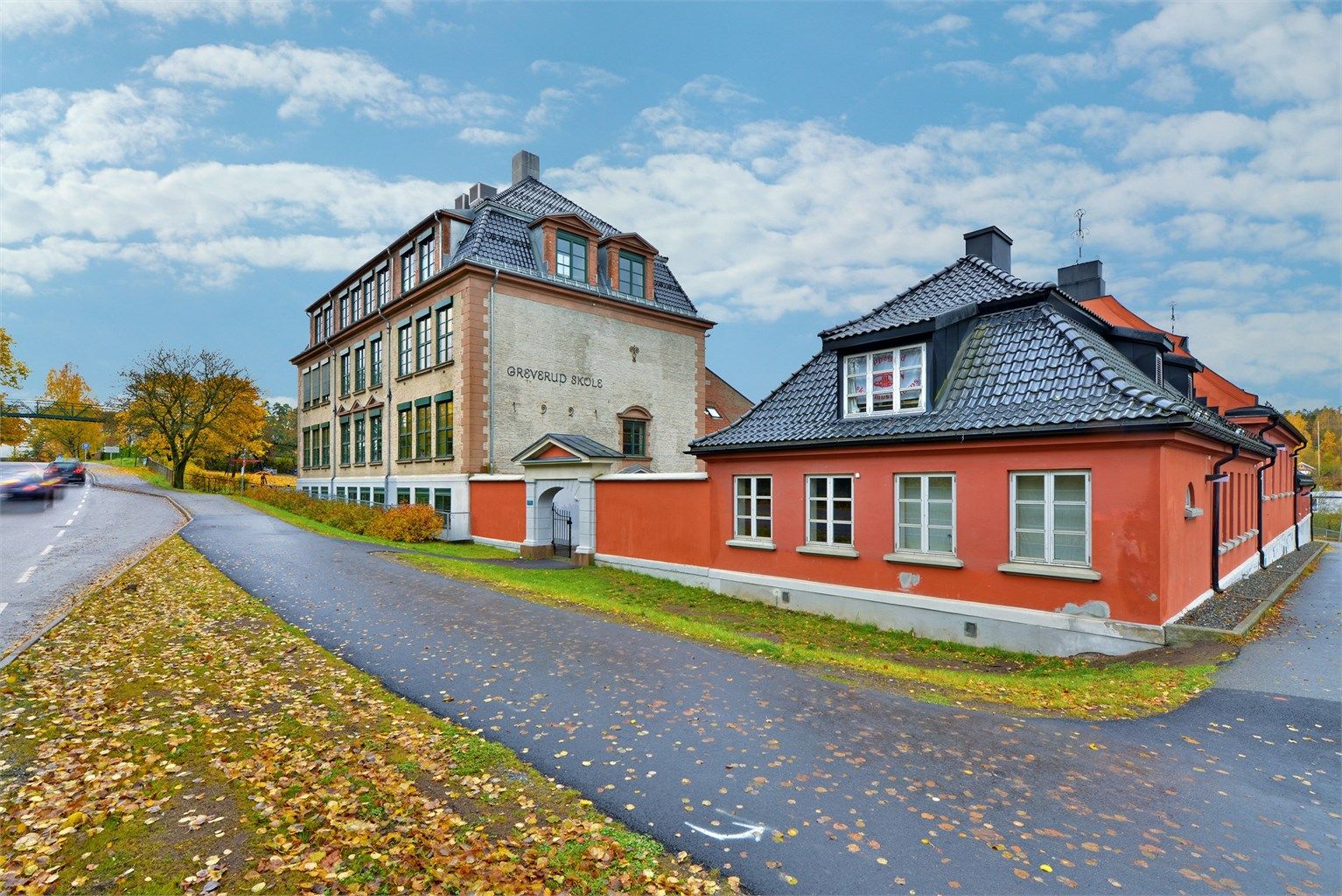 Nær Greverud barneskole - gangavstand til Flåtestad ungdomsskole - Roald Amundsen videregående skole ligger på Sofiemyr