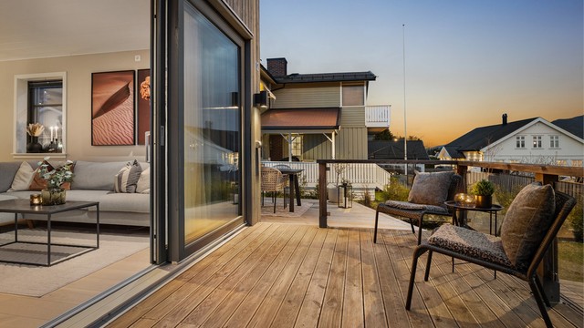 Terrasse på 11 kvm ved stue