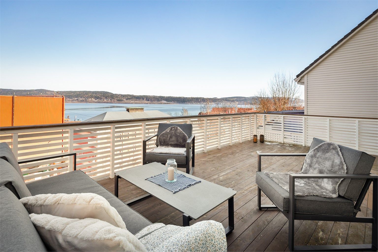 Veranda fra 2023 på 24 kvm - Veranda er ikke byggesøkt eller godkjent. Foto: Stine Prøitz Jørgensen