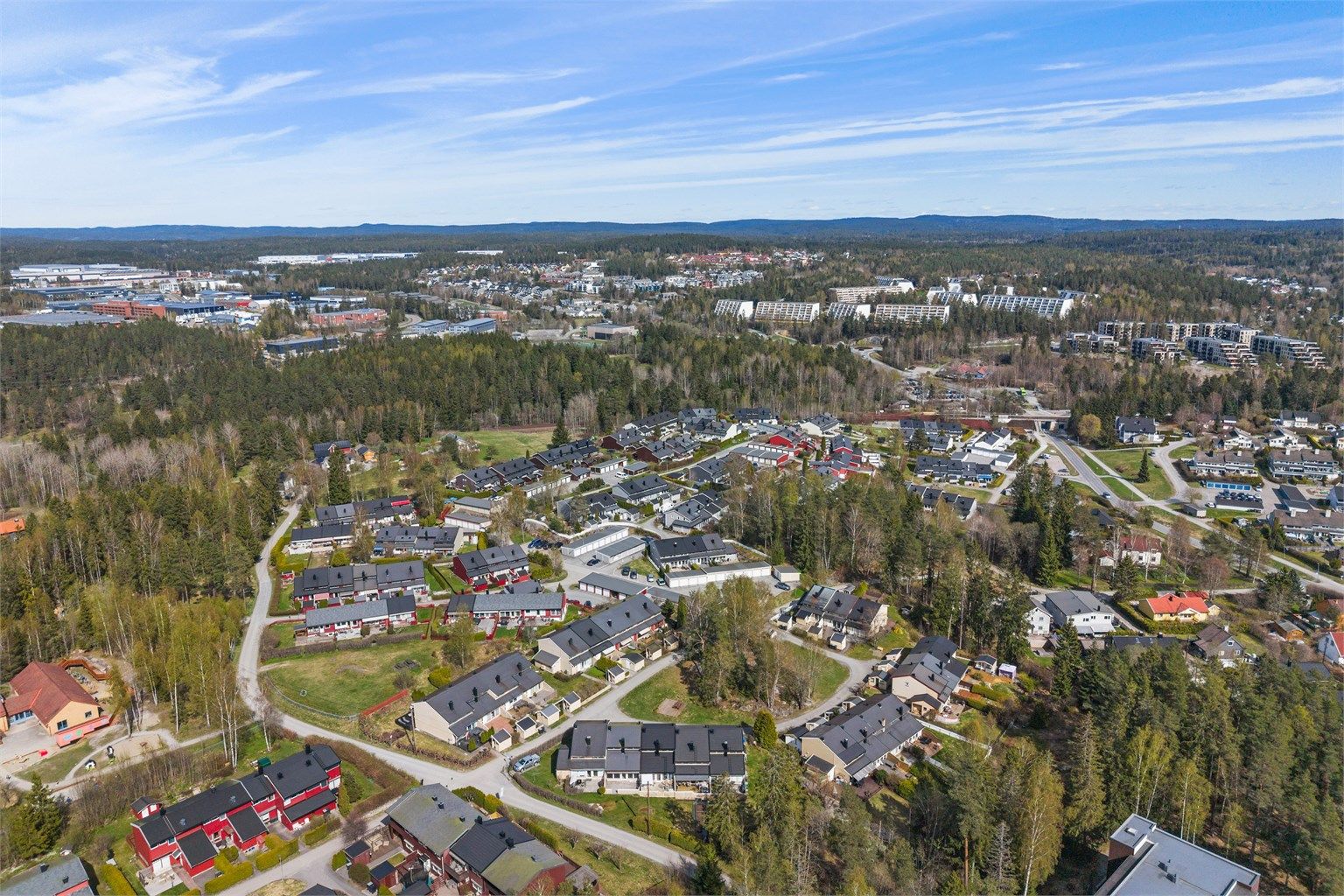 I nærområdet finner du et rikt sti- og løypenett med mange turmuligheter.