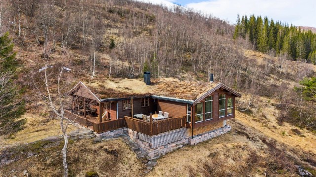 Det er kort veg til langrennsløyper og ca 3.5 km til alpintanlegg